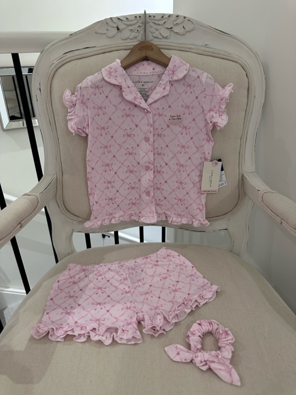 🩰 3T Laura Ashley Light Pink Bow-Print Girls Pyjama Set with Scrunchie NWT